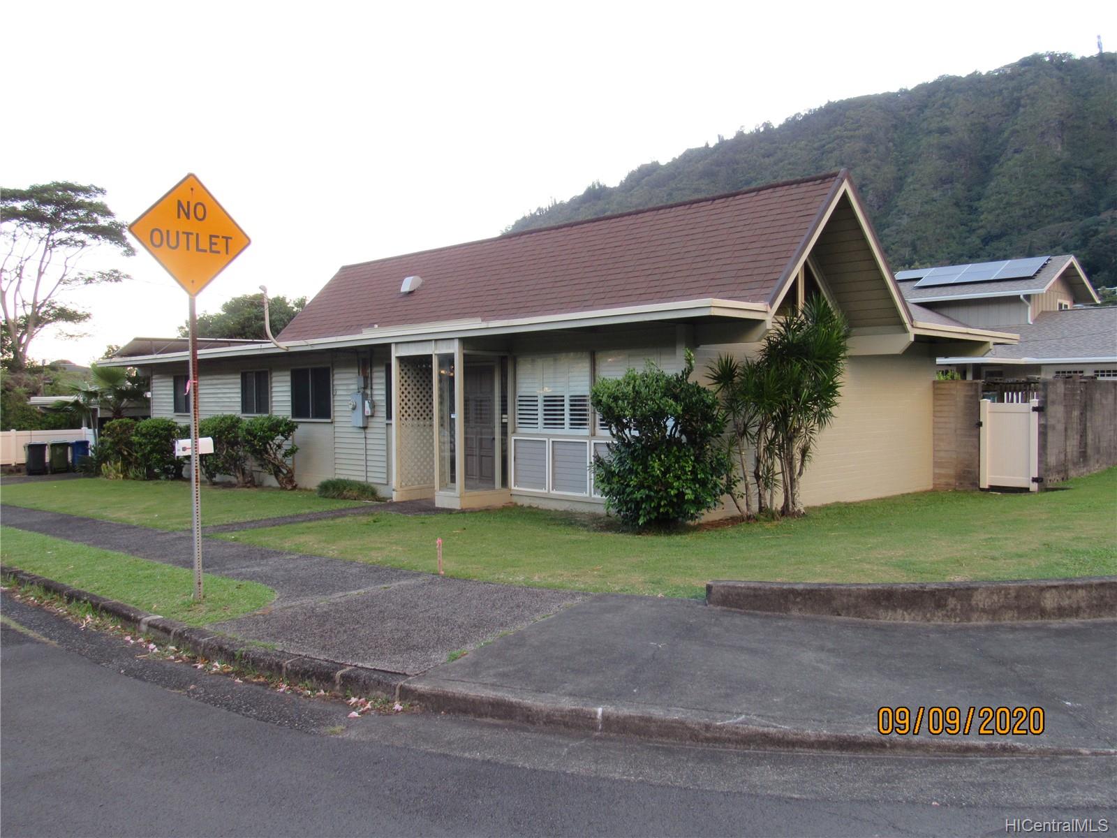 3288 Pawaina Street Honolulu, HI 96822