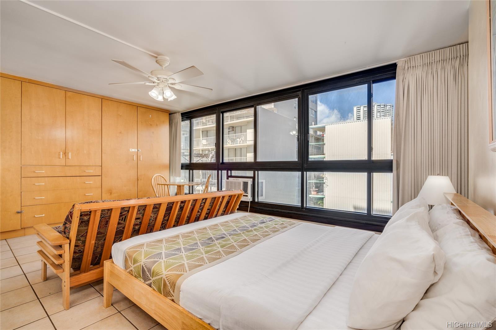 134 Kapahulu Avenue #422, Honolulu, HI 96815