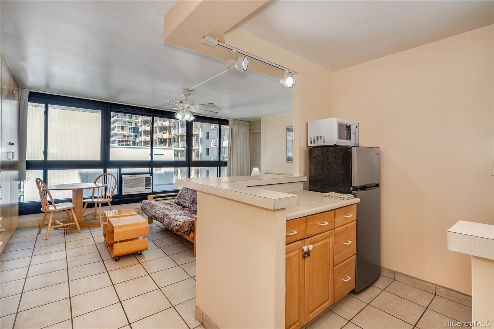 134 Kapahulu Avenue #422, Honolulu, HI 96815