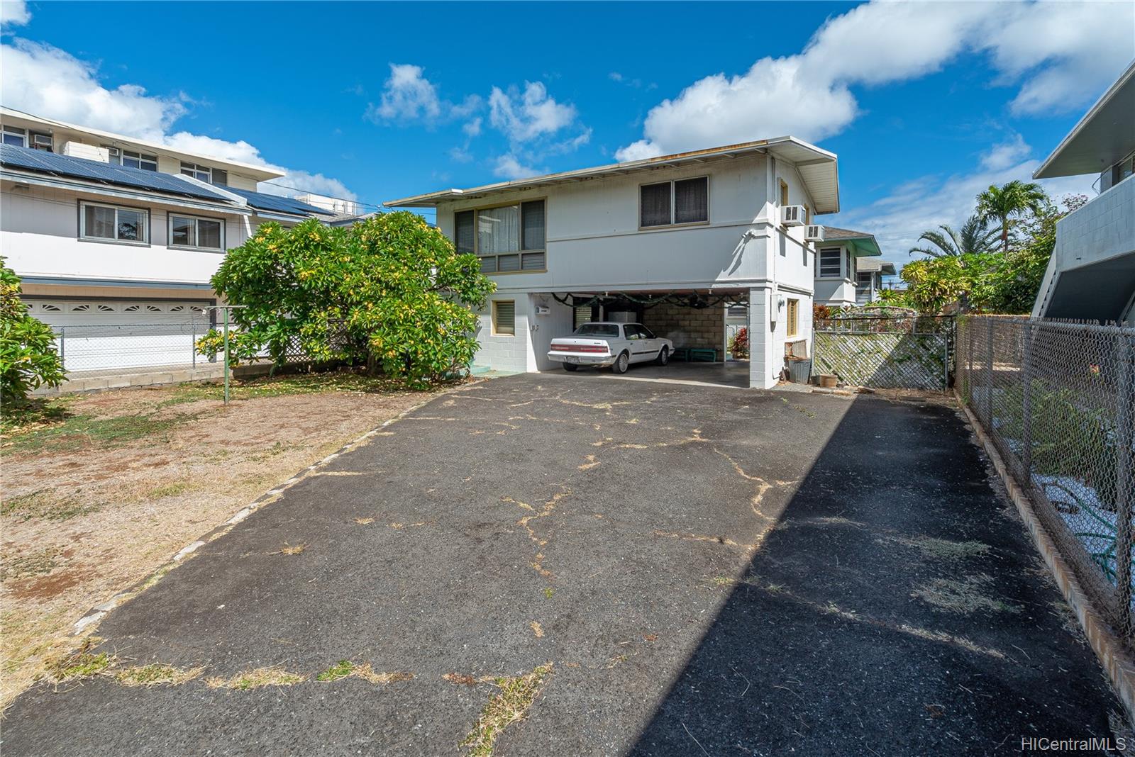 719 Makaleka Avenue Honolulu, HI 96816