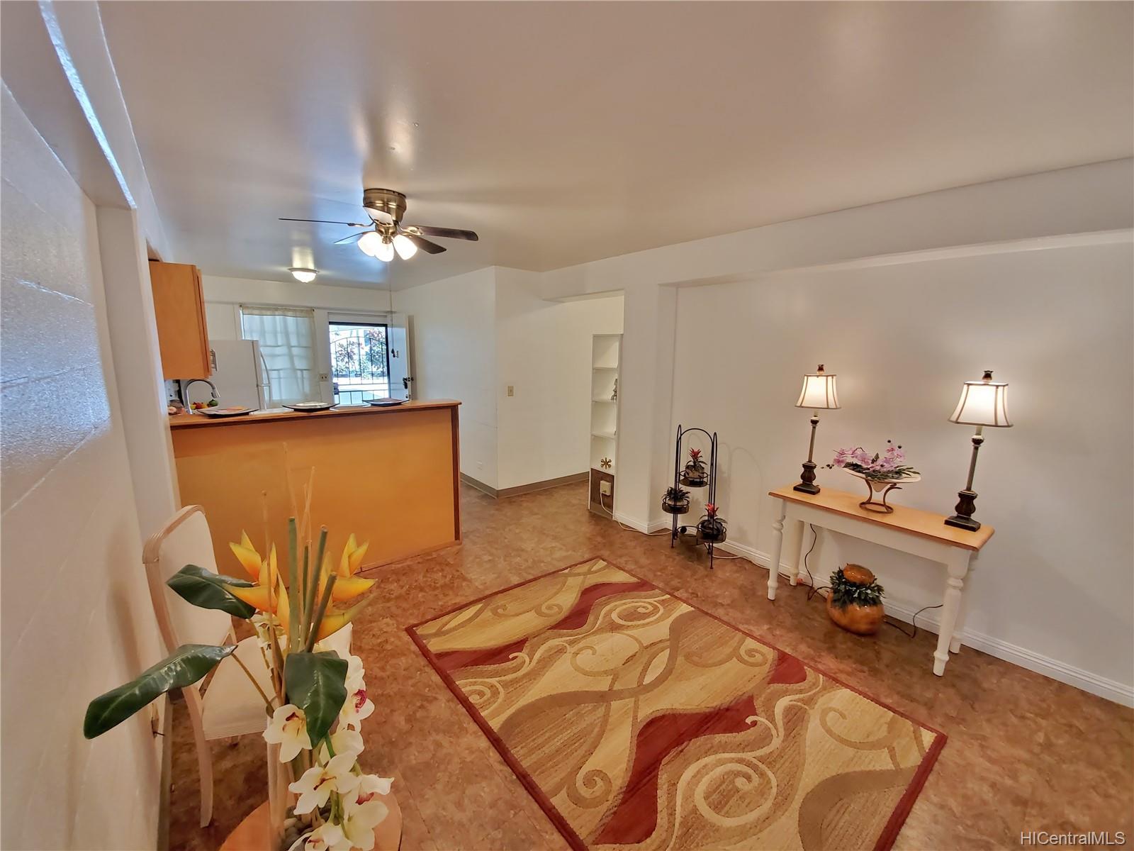 1425 Punahou Street #102, Honolulu, HI 96822