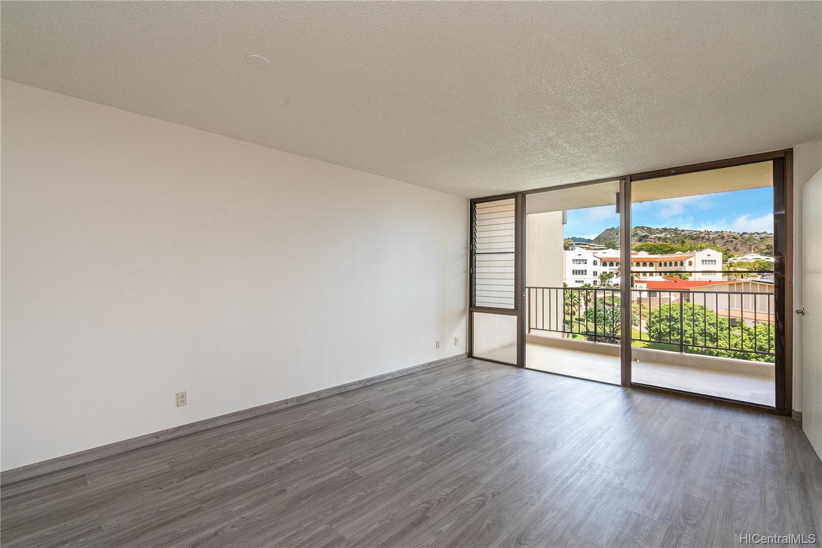 3138 Waialae Avenue #915, Honolulu, HI 96816