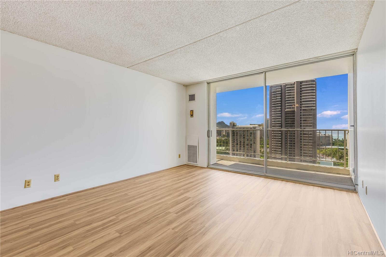 400 Hobron Lane #2409, Honolulu, HI 96815