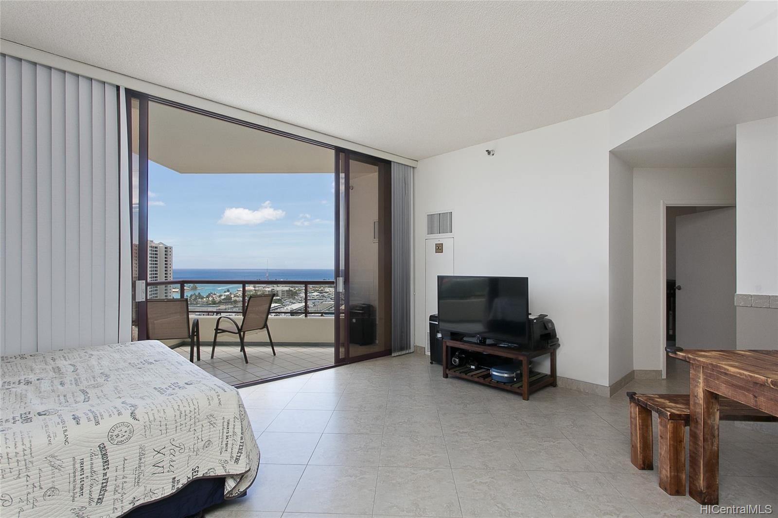 725 Kapiolani Boulevard #2202, Honolulu, HI 96813