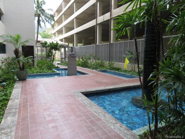 555 Hahaione Street #15C, Honolulu, HI 96825