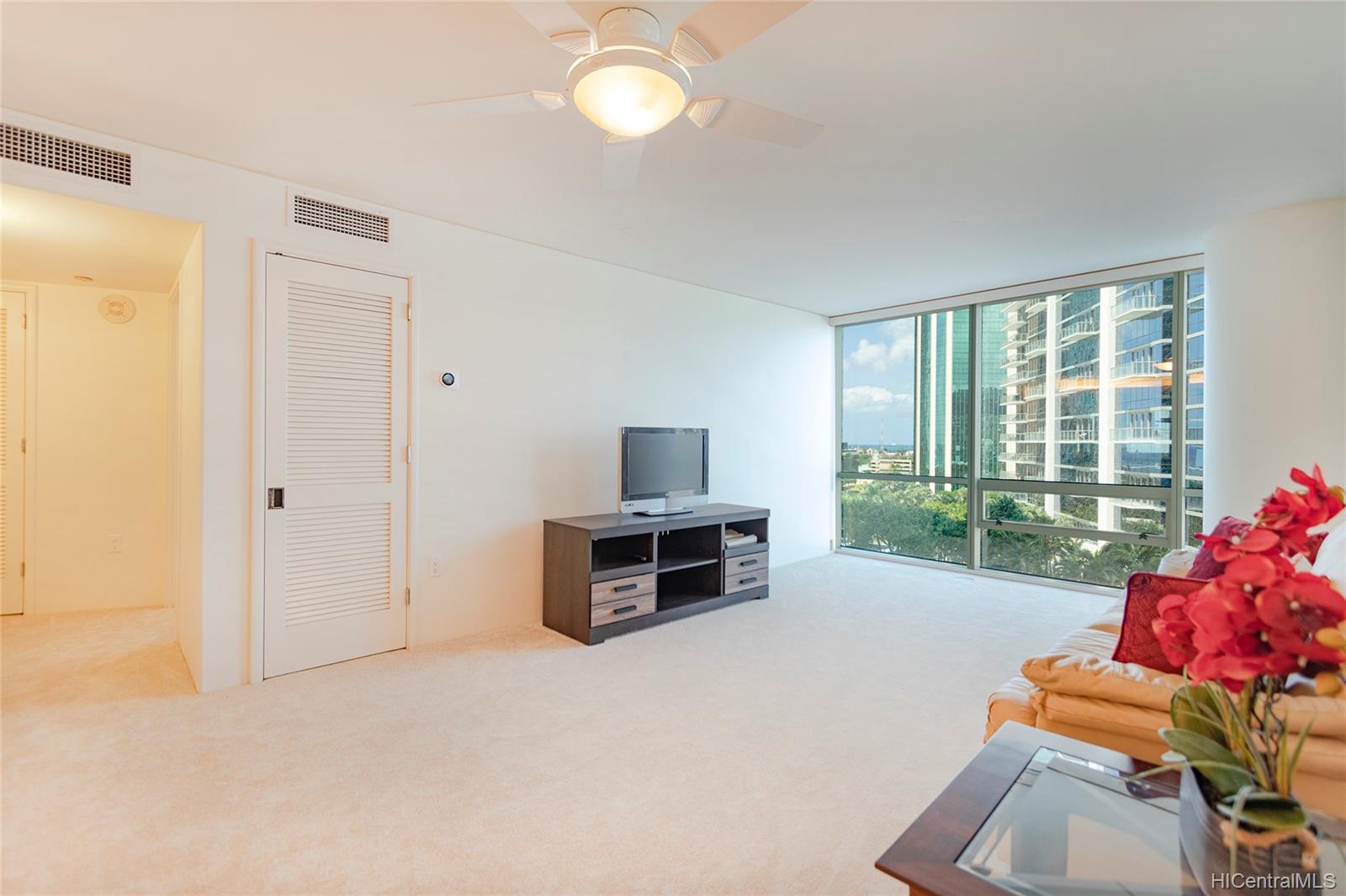 88 Piikoi Street #1101, Honolulu, HI 96814