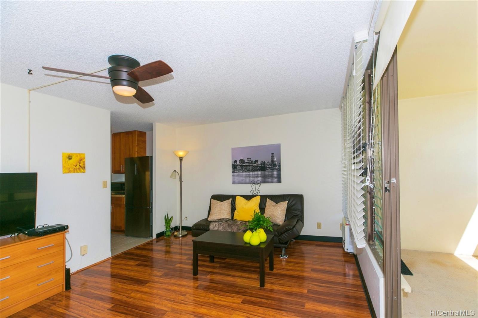 2092 Kuhio Avenue #1902, Honolulu, HI 96815