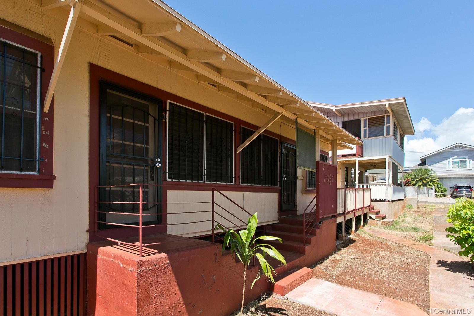 3917 Maunaloa Avenue Honolulu, HI 96816