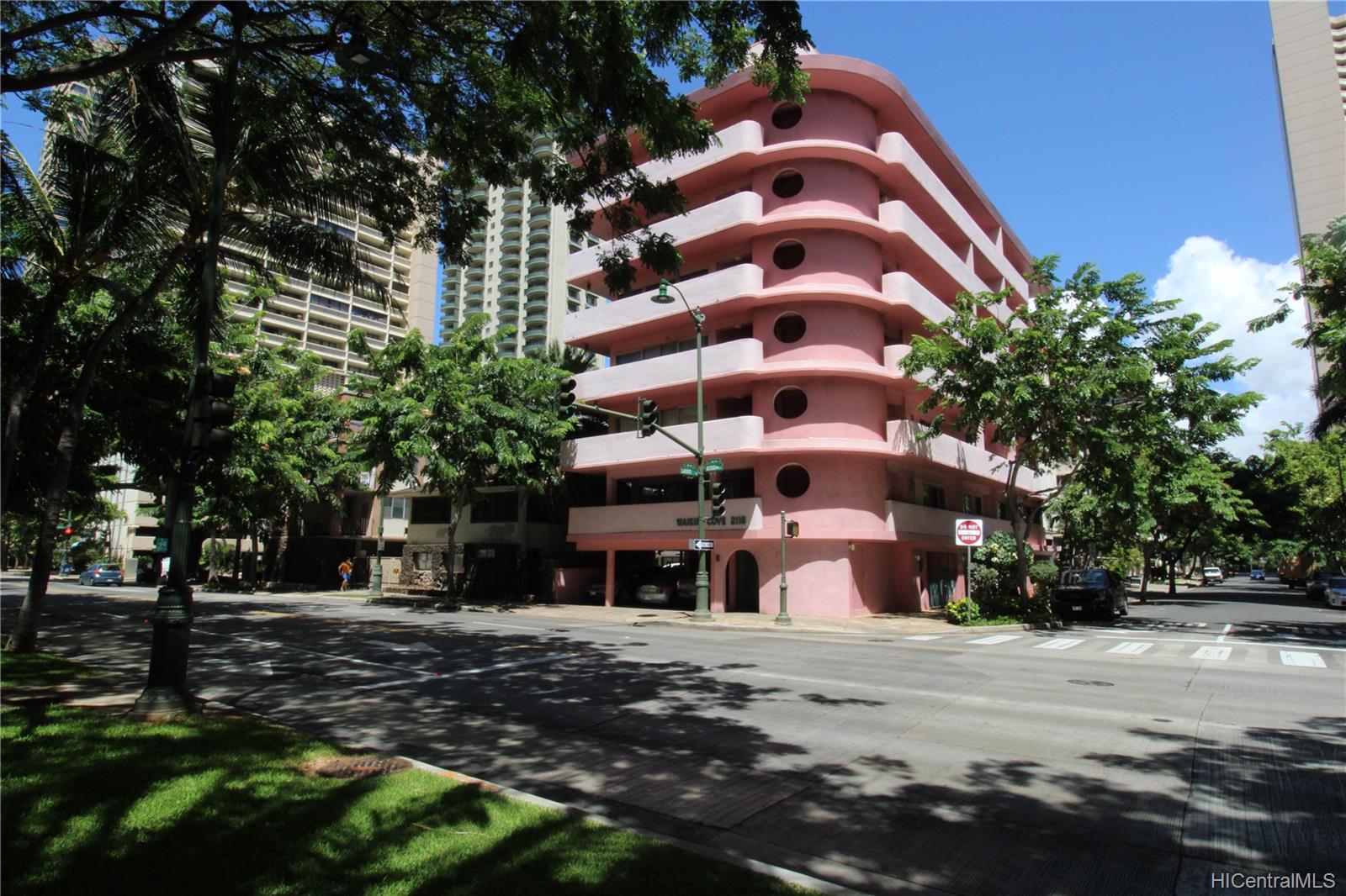 2118 Kuhio Avenue #302, Honolulu, HI 96815