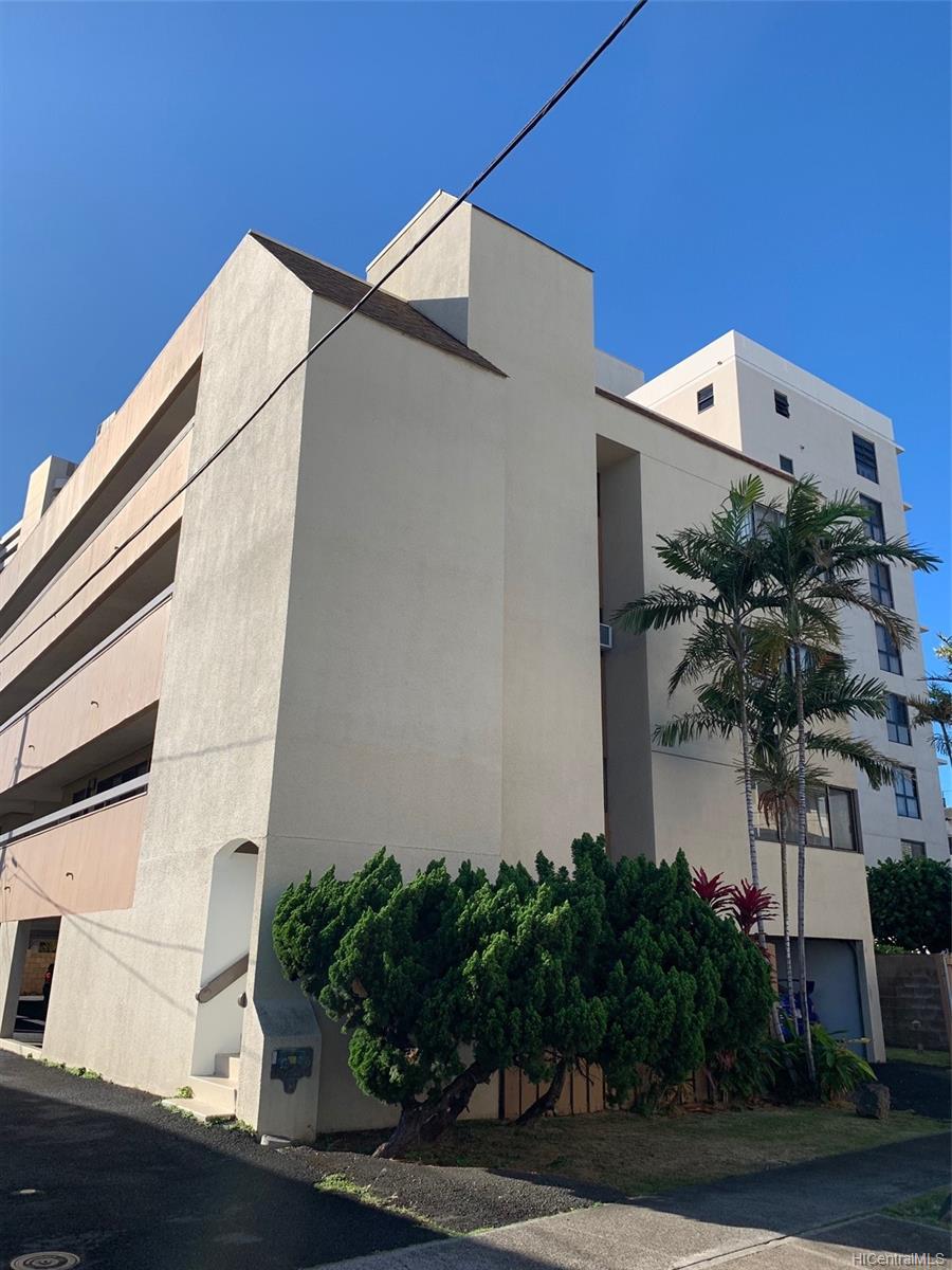 727 Lukepane Avenue #202, Honolulu, HI 96816