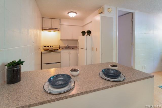 920 Kaheka Street #2, Honolulu, HI 96814