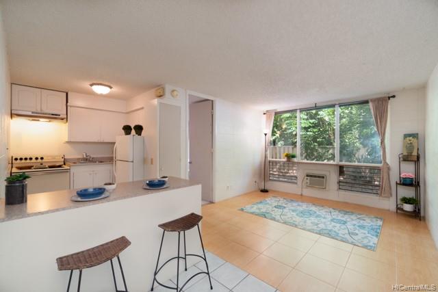 920 Kaheka Street #2, Honolulu, HI 96814