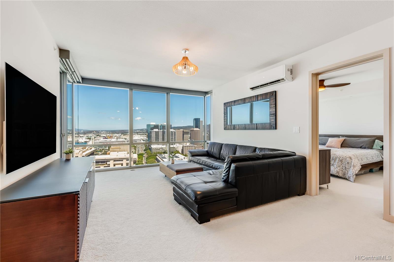 555 South Street #2707, Honolulu, HI 96813