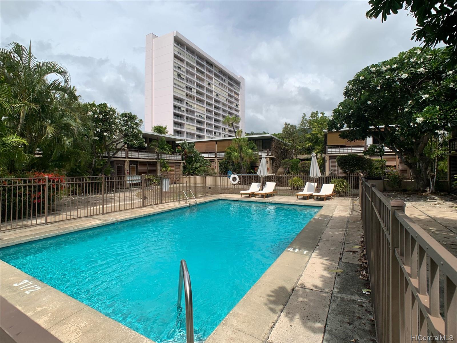 1700 Makiki Street #221, Honolulu, HI 96822