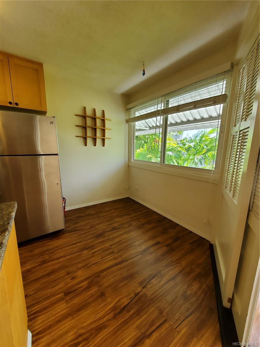 1330 Wilder Avenue #317, Honolulu, HI 96822