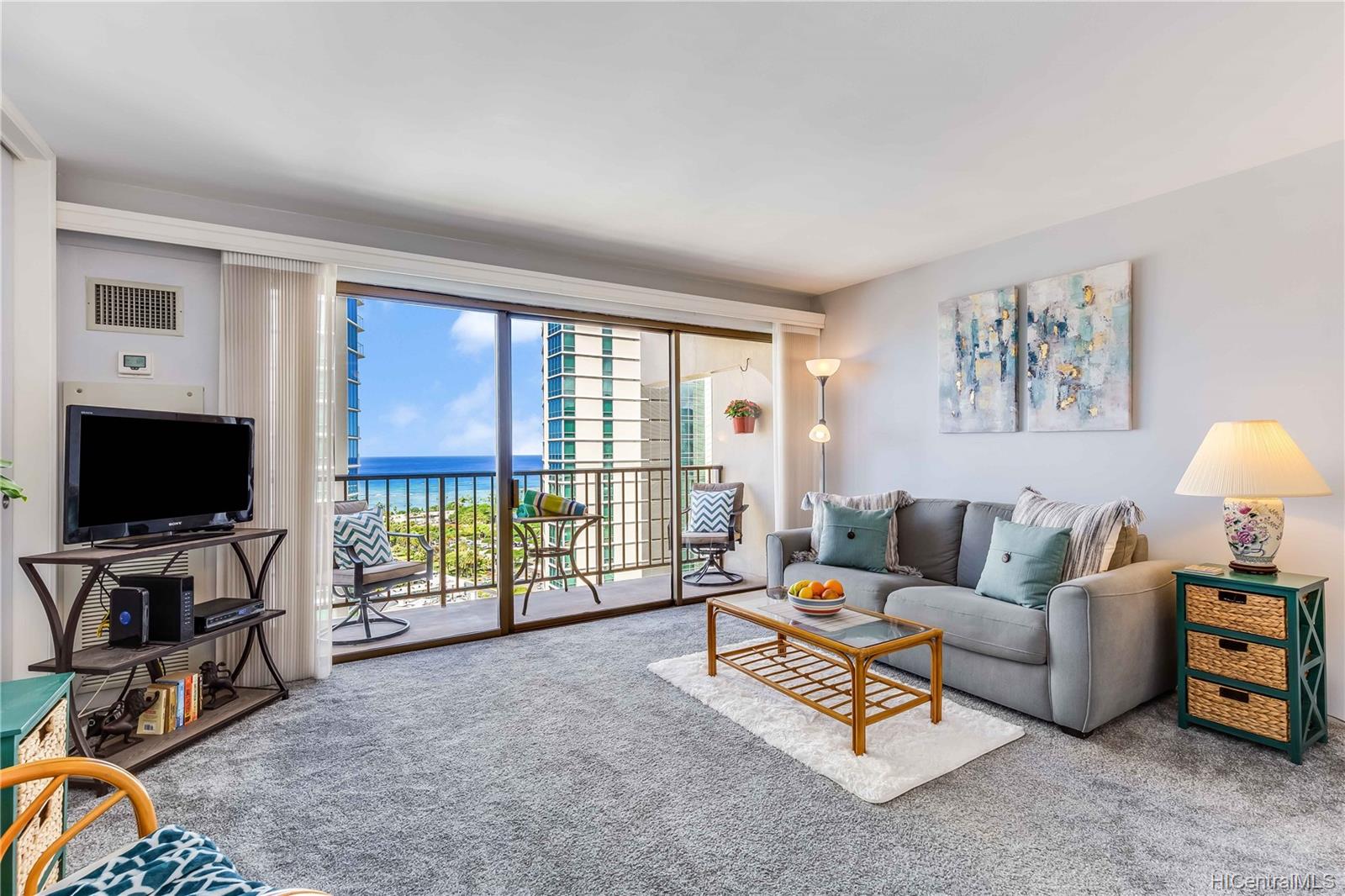 2140 Kuhio Avenue #2404, Honolulu, HI 96815