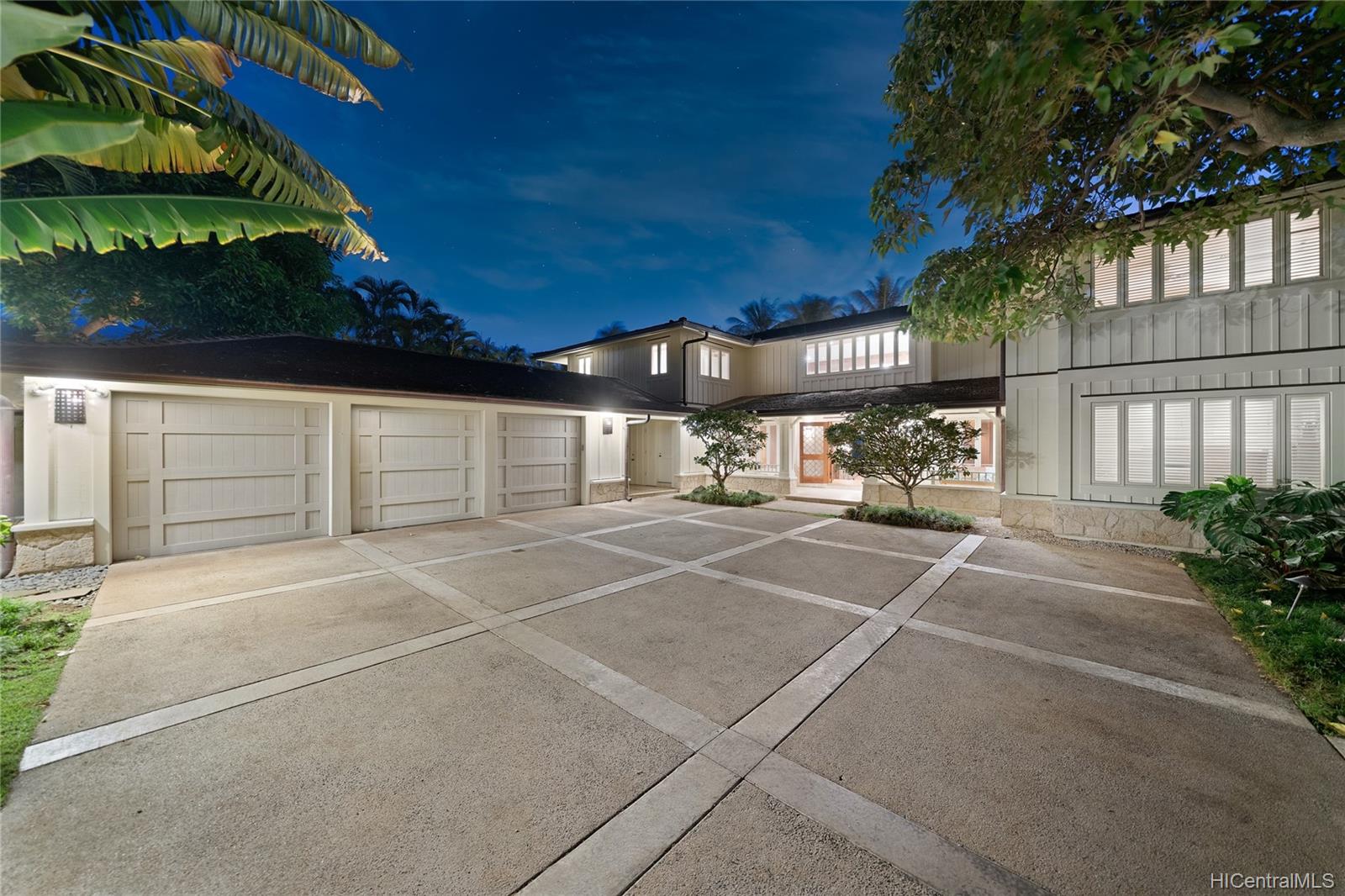 447 Portlock Road Honolulu, HI 96825