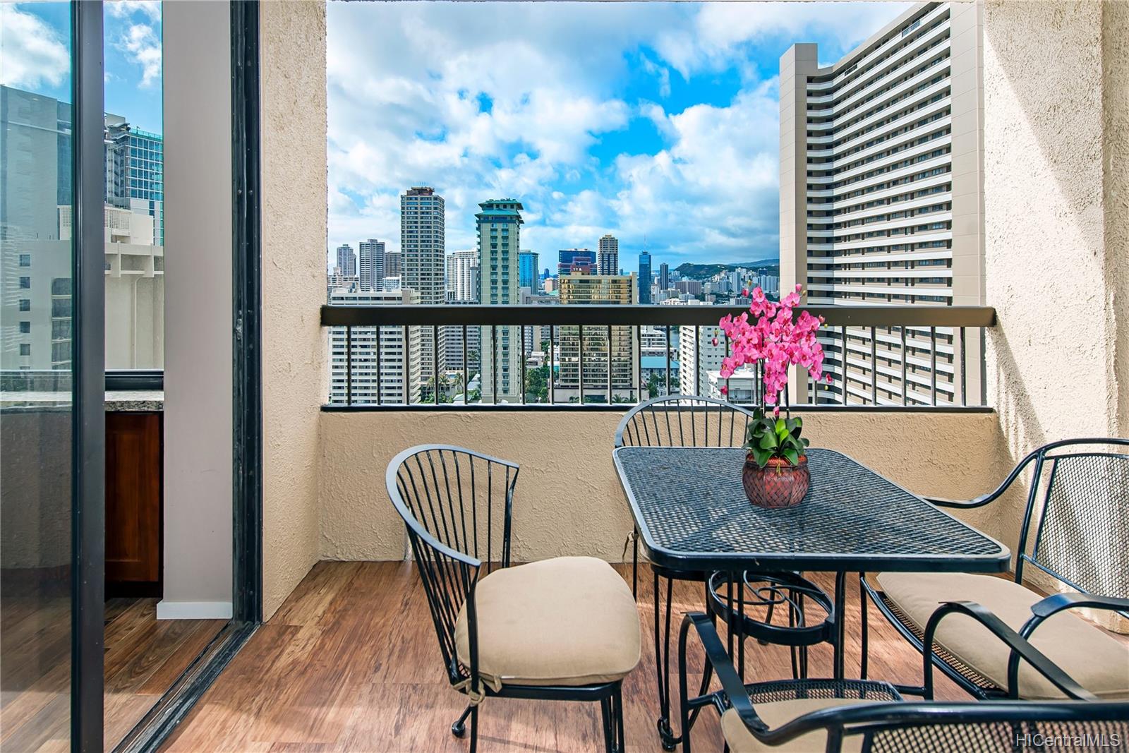 430 Lewers Street #2701, Honolulu, HI 96815