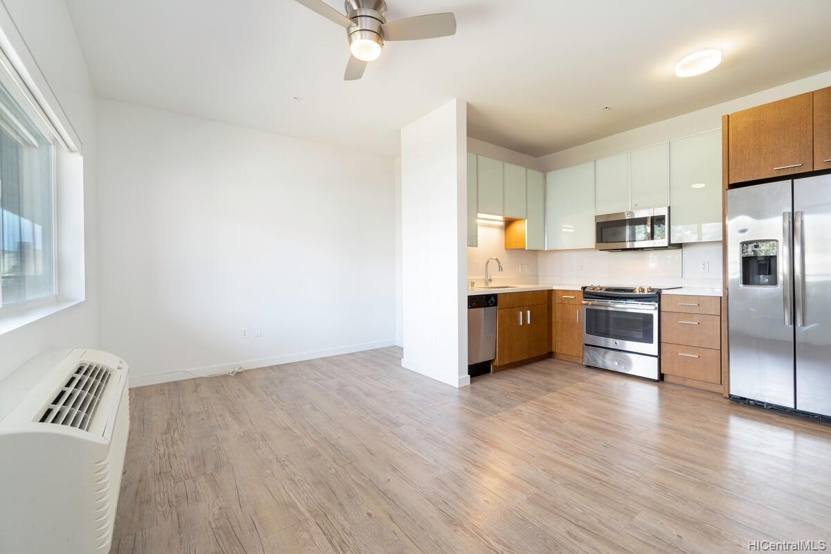 1310 Pensacola Street #504, Honolulu, HI 96814