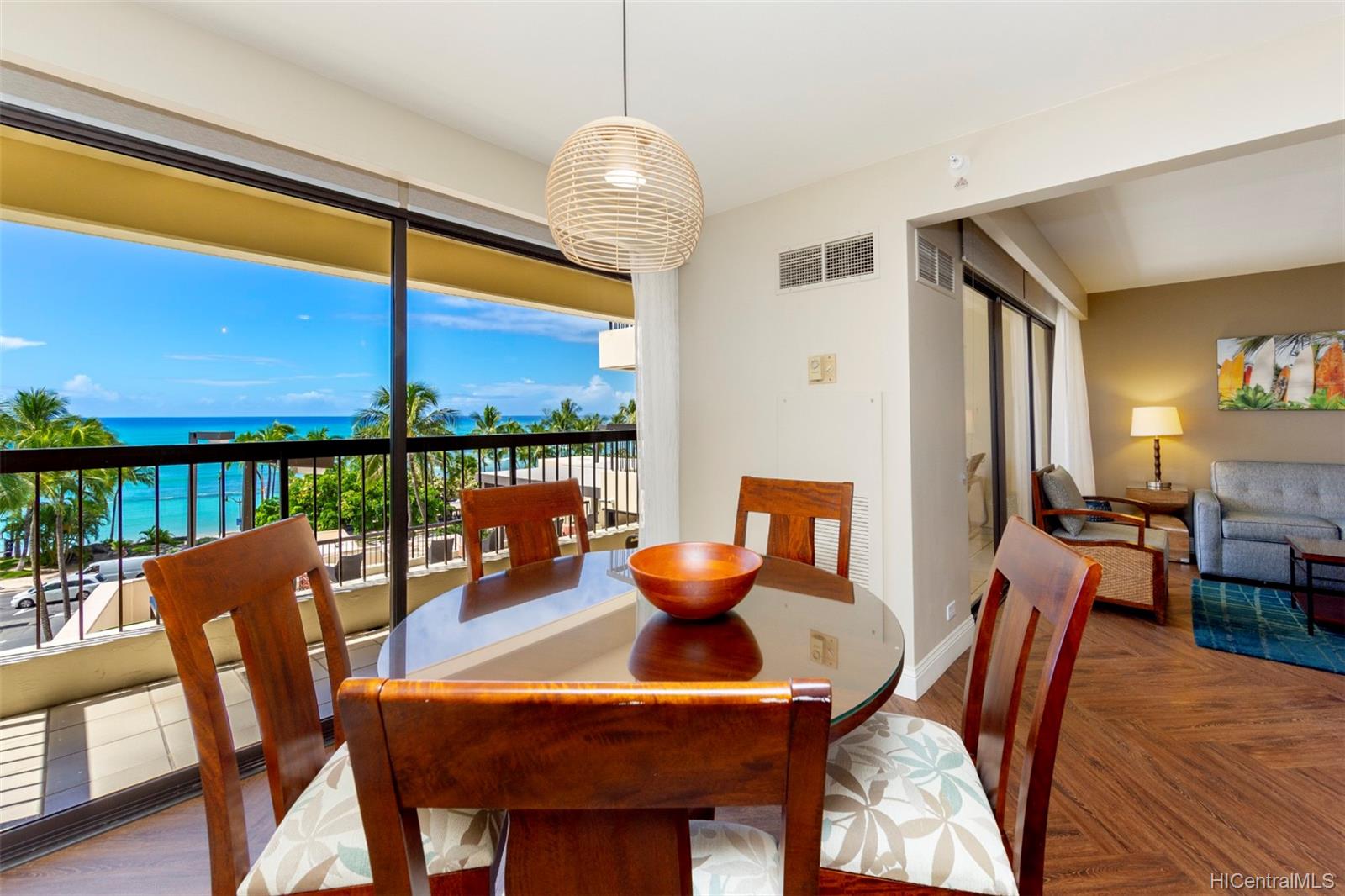 2470 Kalakaua Avenue #501, Honolulu, HI 96815