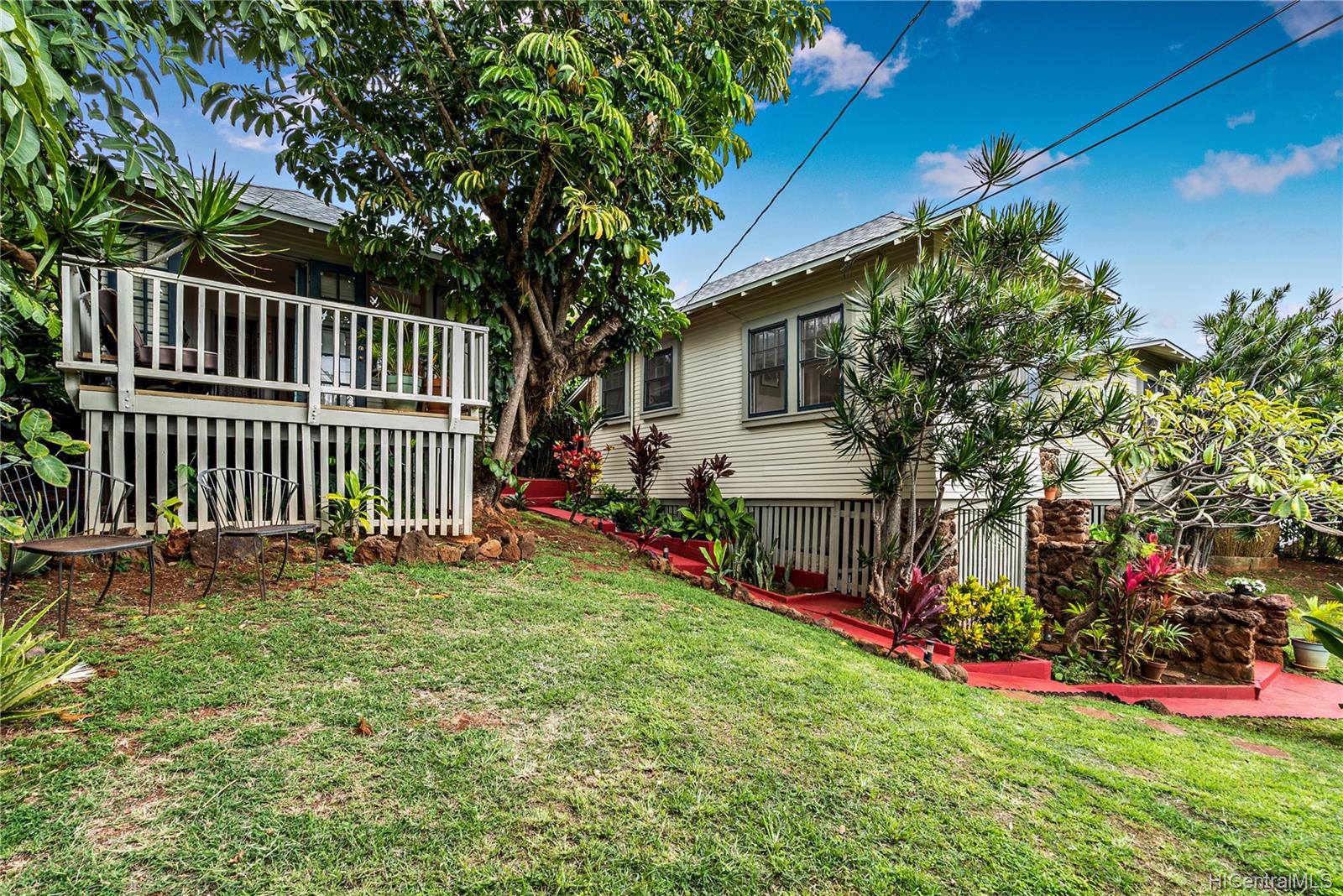 3738B Manini Way Honolulu, HI 96816