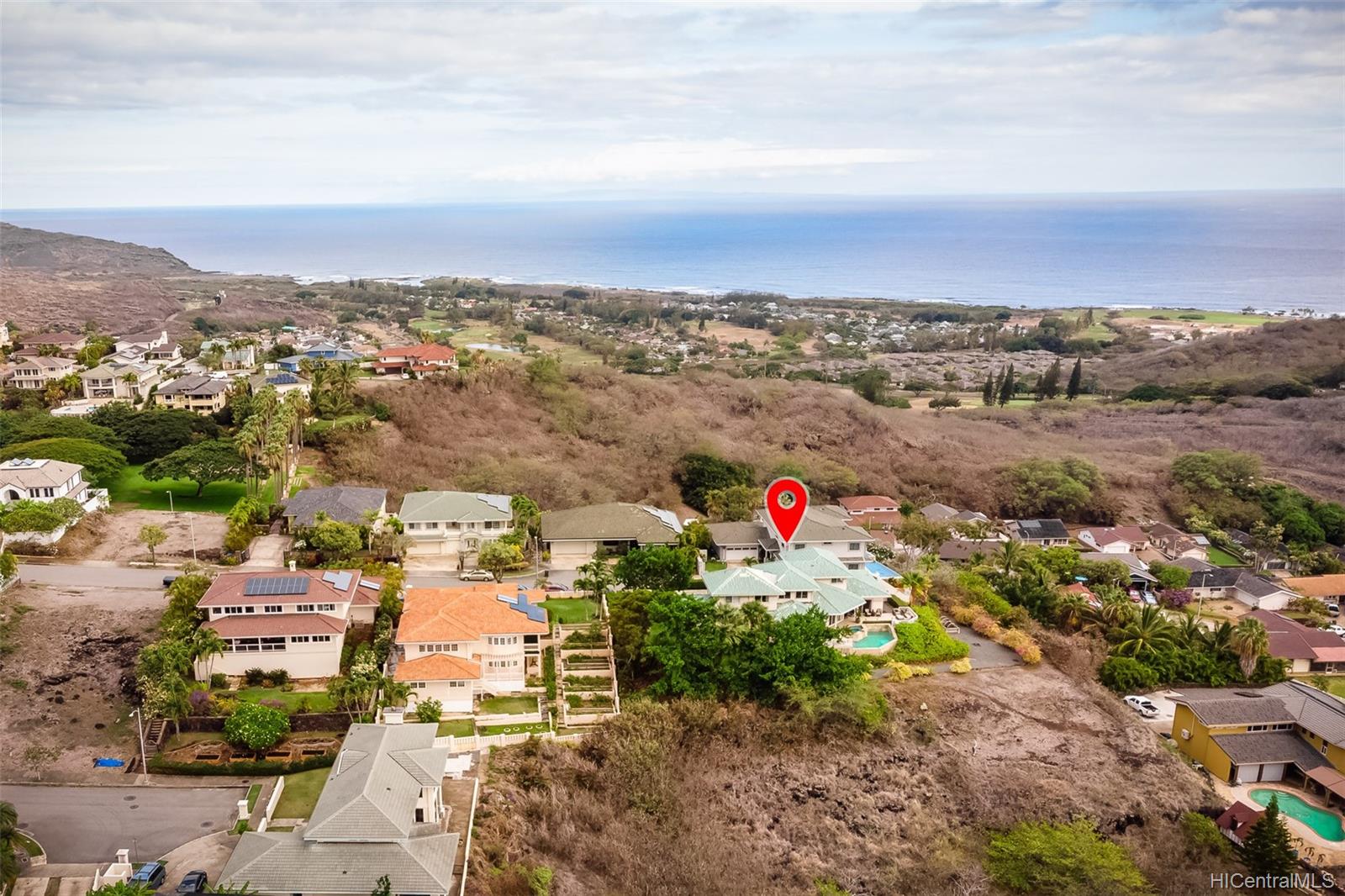 1004 Hanohano Way Honolulu, HI 96825