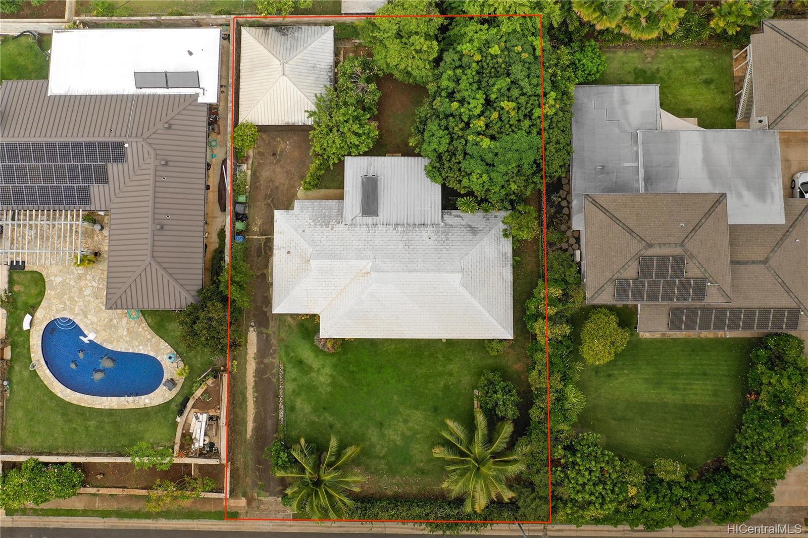 5463 Opihi Street Honolulu, HI 96821