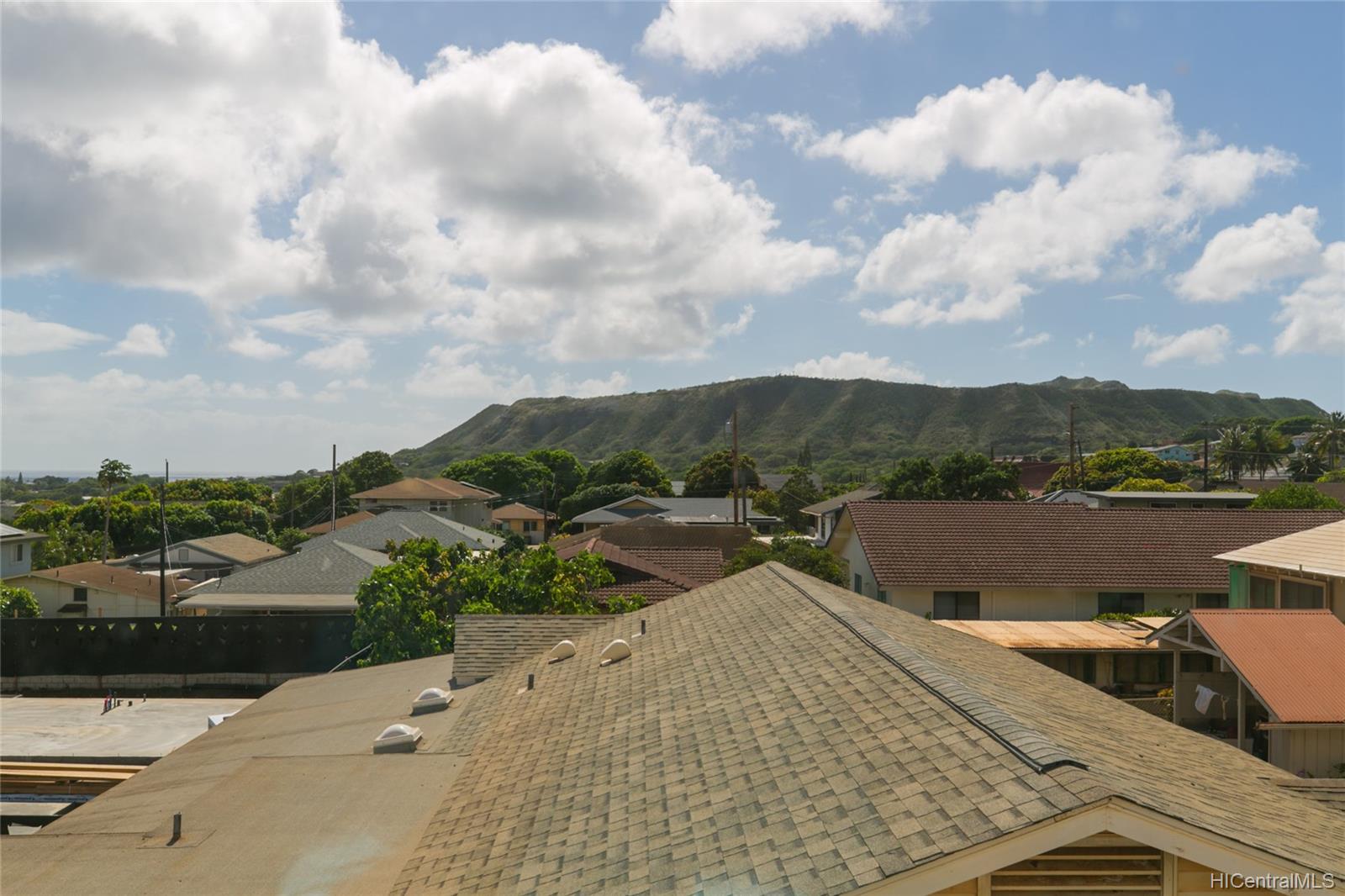 933 18TH Avenue #A, Honolulu, HI 96816