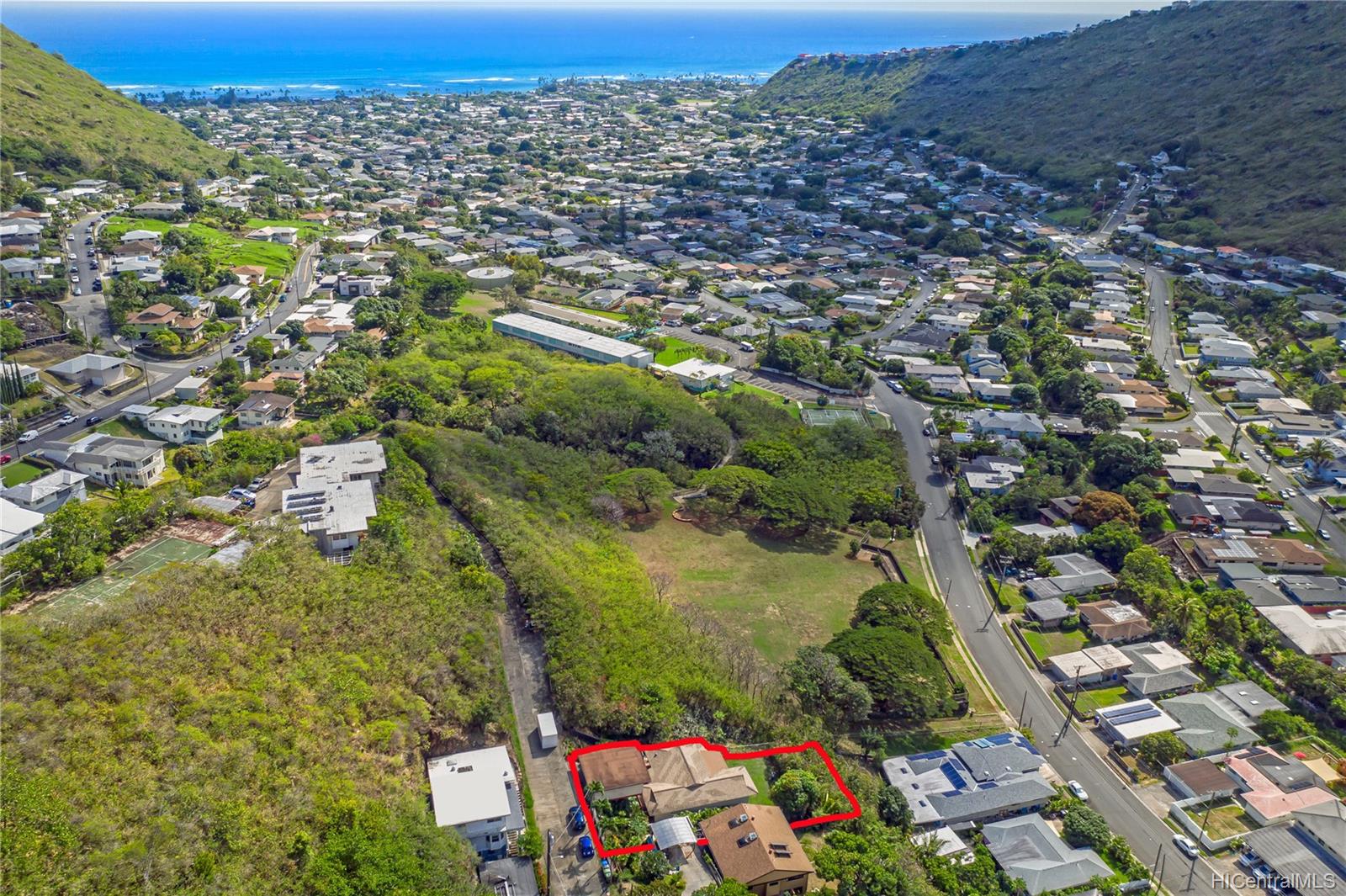 802 Kainoa Place Honolulu, HI 96821