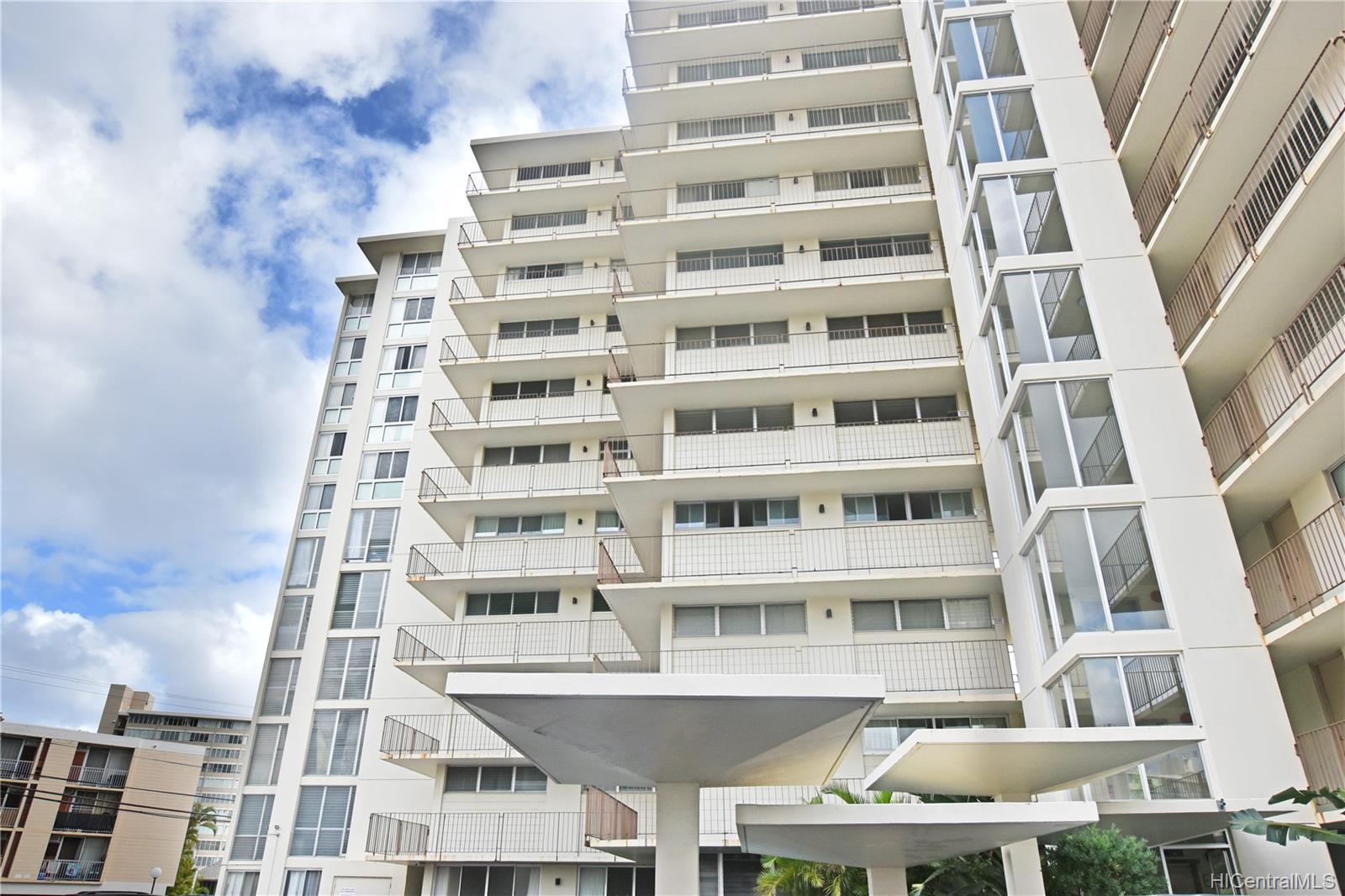 1634 Makiki Street #401, Honolulu, HI 96822