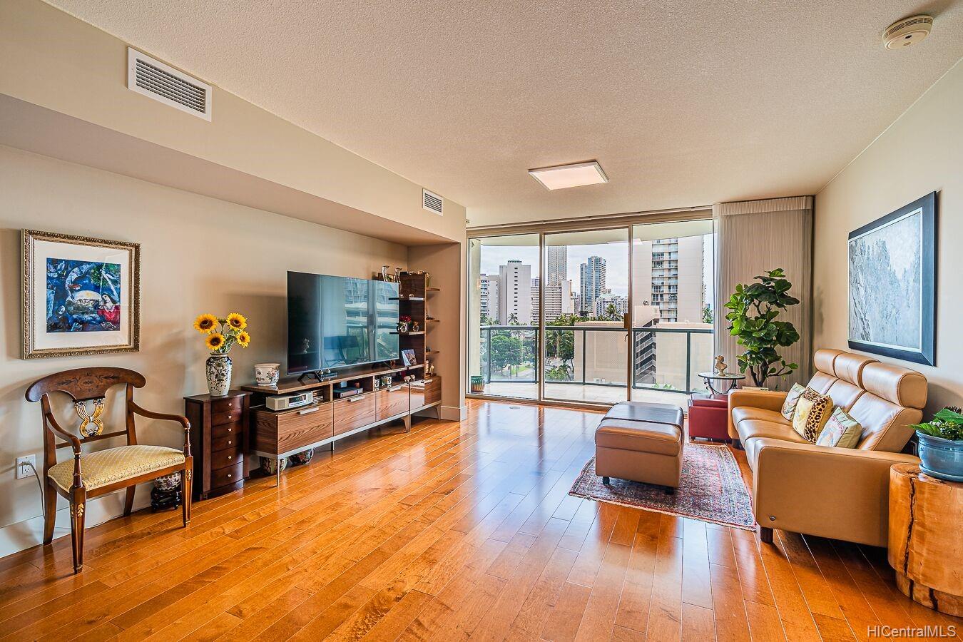 1837 Kalakaua Avenue #803, Honolulu, HI 96815