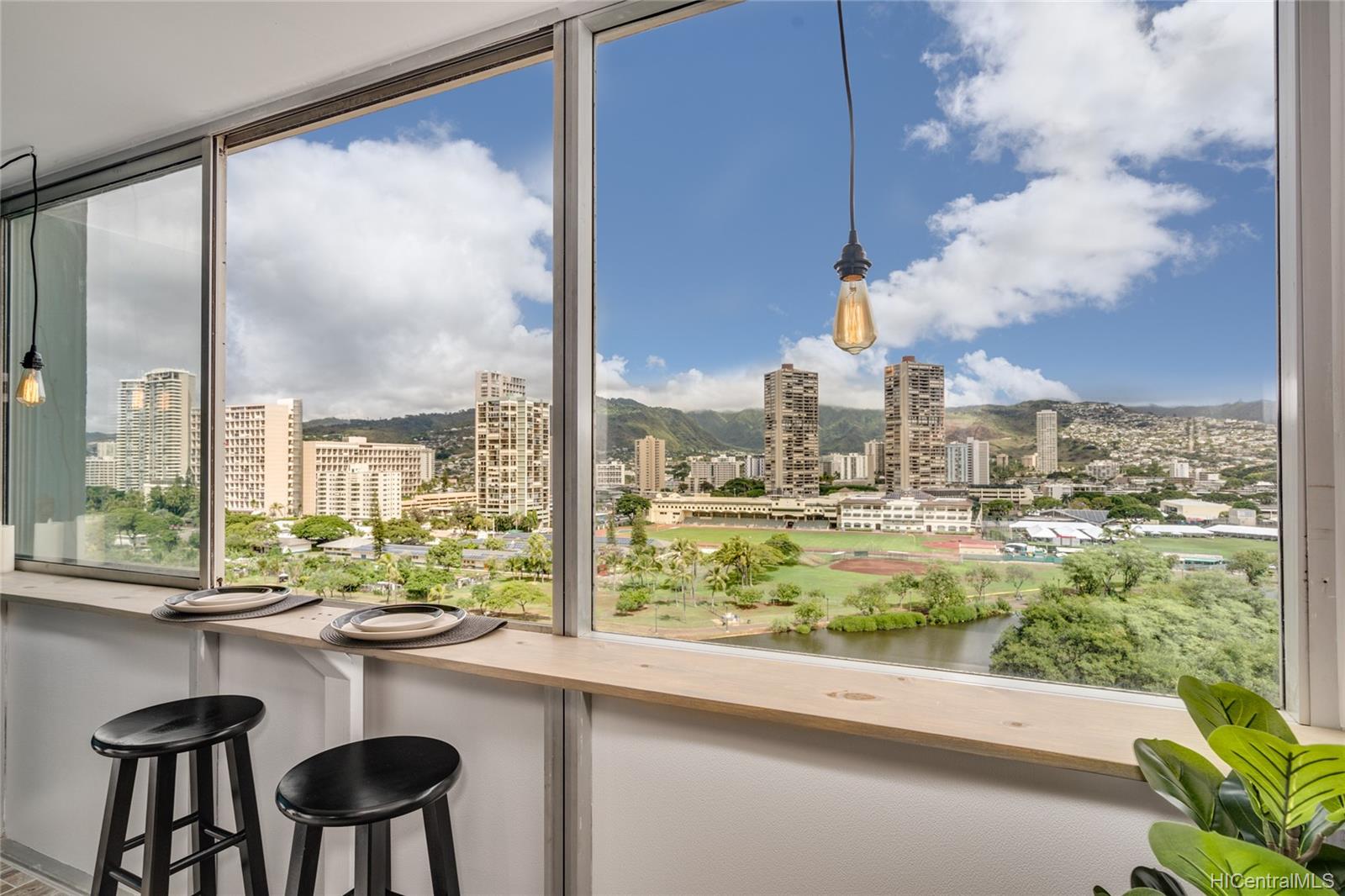 2211 Ala Wai Boulevard #1402, Honolulu, HI 96815