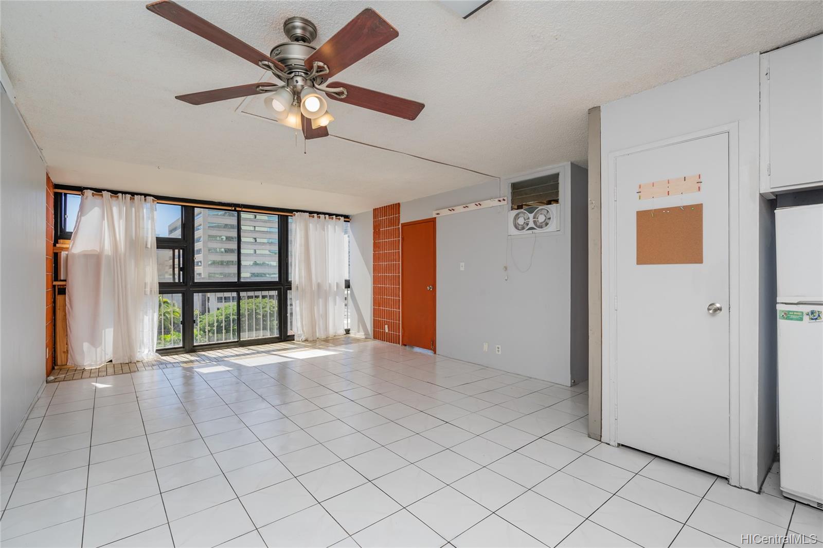 827 Kinau Street #D402, Honolulu, HI 96813