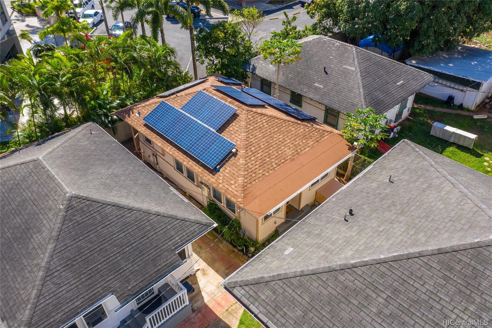 1059B Kinau Street Honolulu, HI 96814