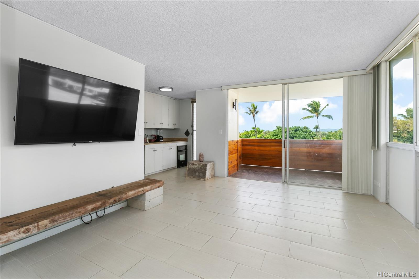 3017 Pualei Circle #318, Honolulu, HI 96815