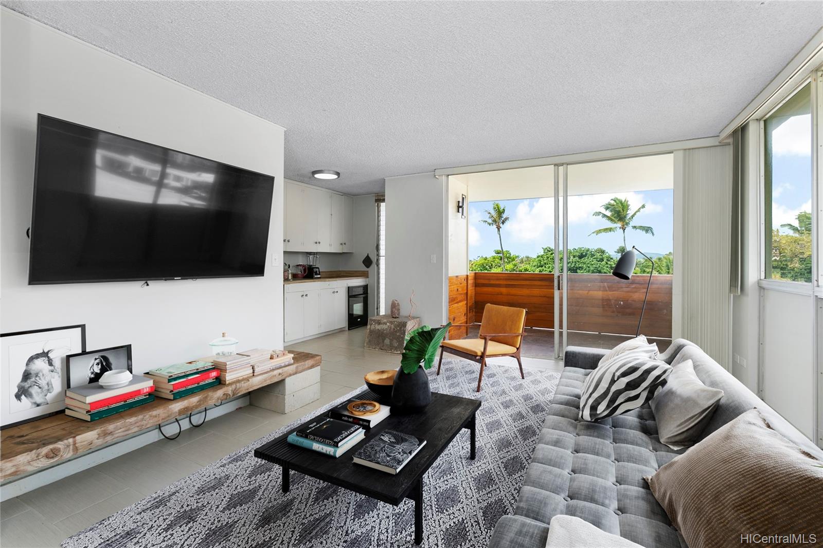 3017 Pualei Circle #318, Honolulu, HI 96815