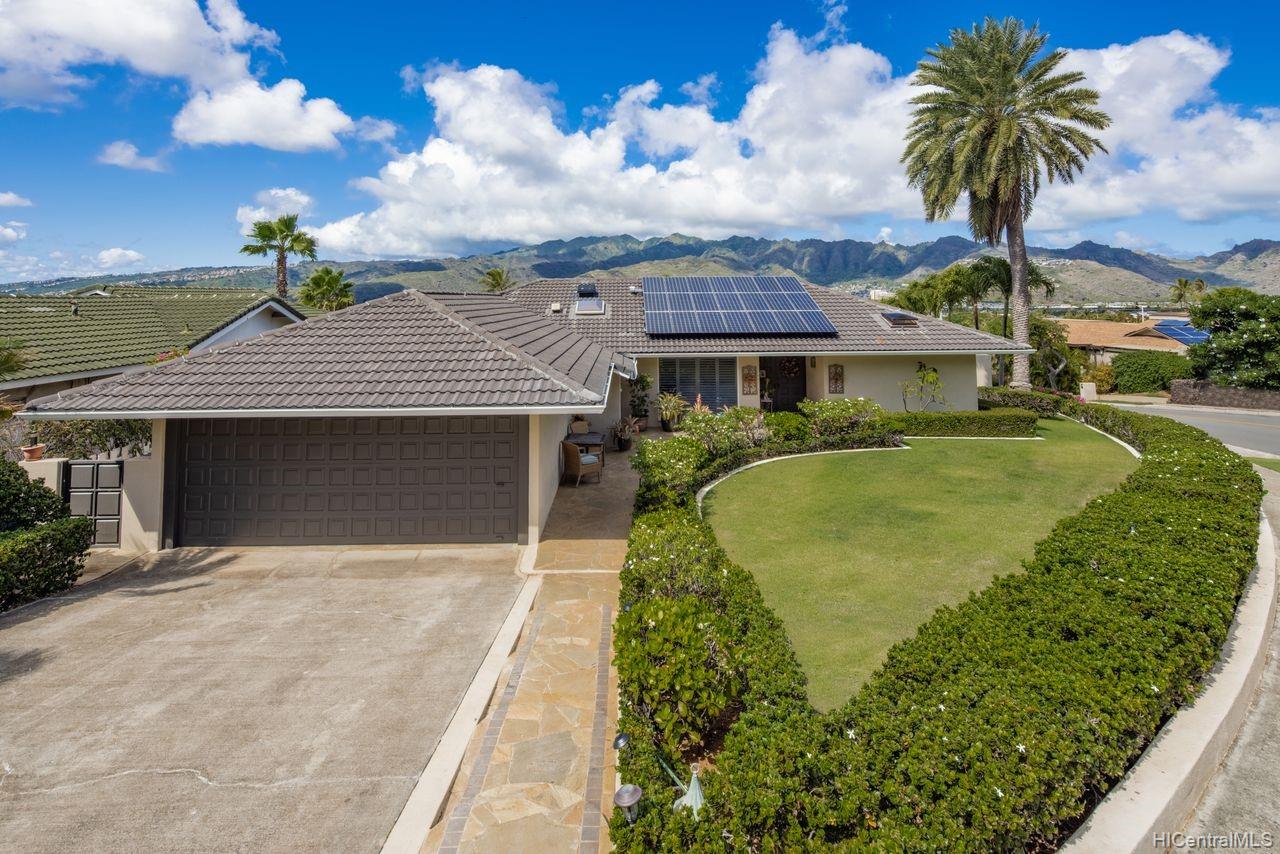 382 Poipu Drive Honolulu, HI 96825