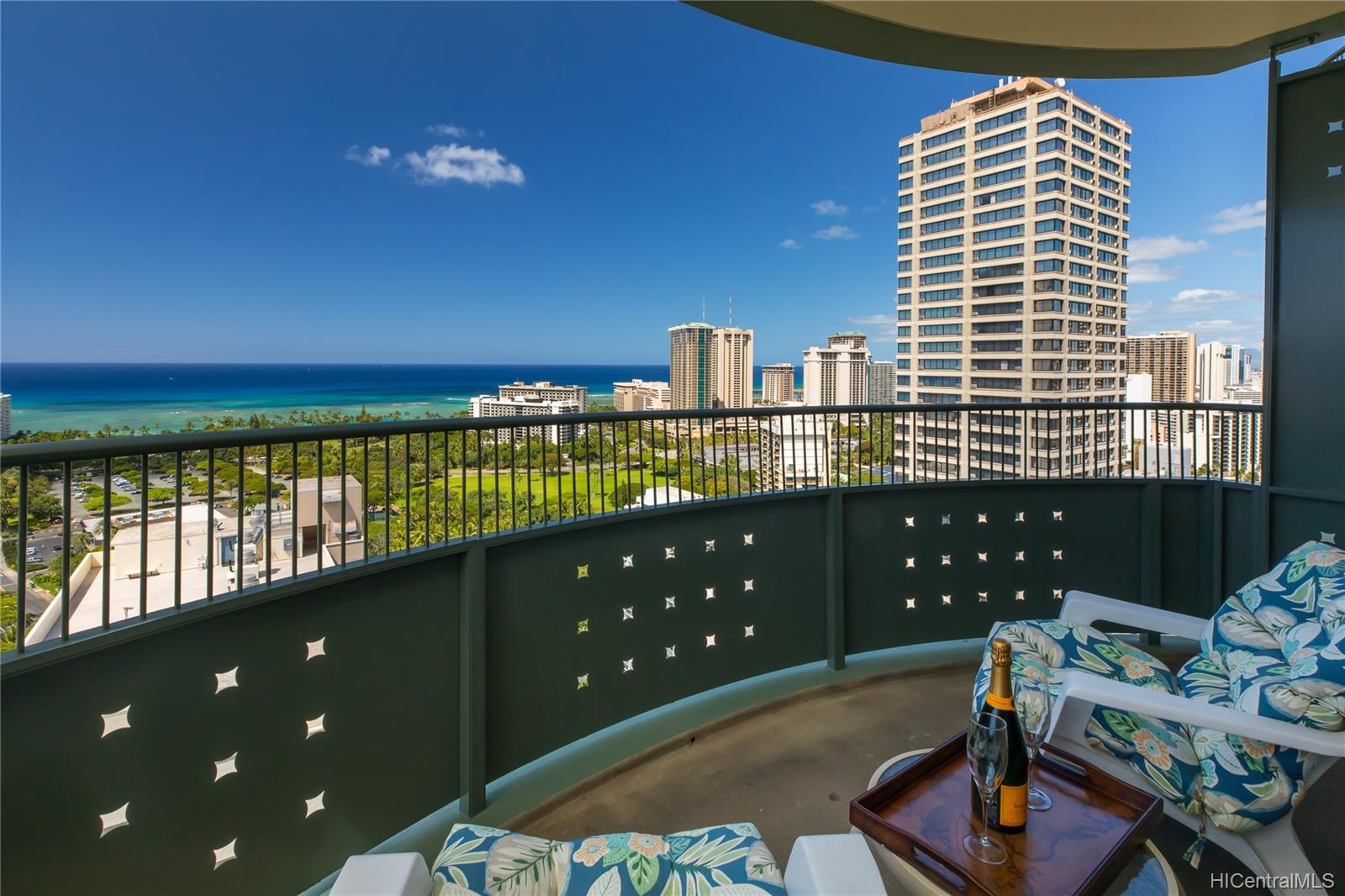 421 Olohana Street #2604, Honolulu, HI 96815