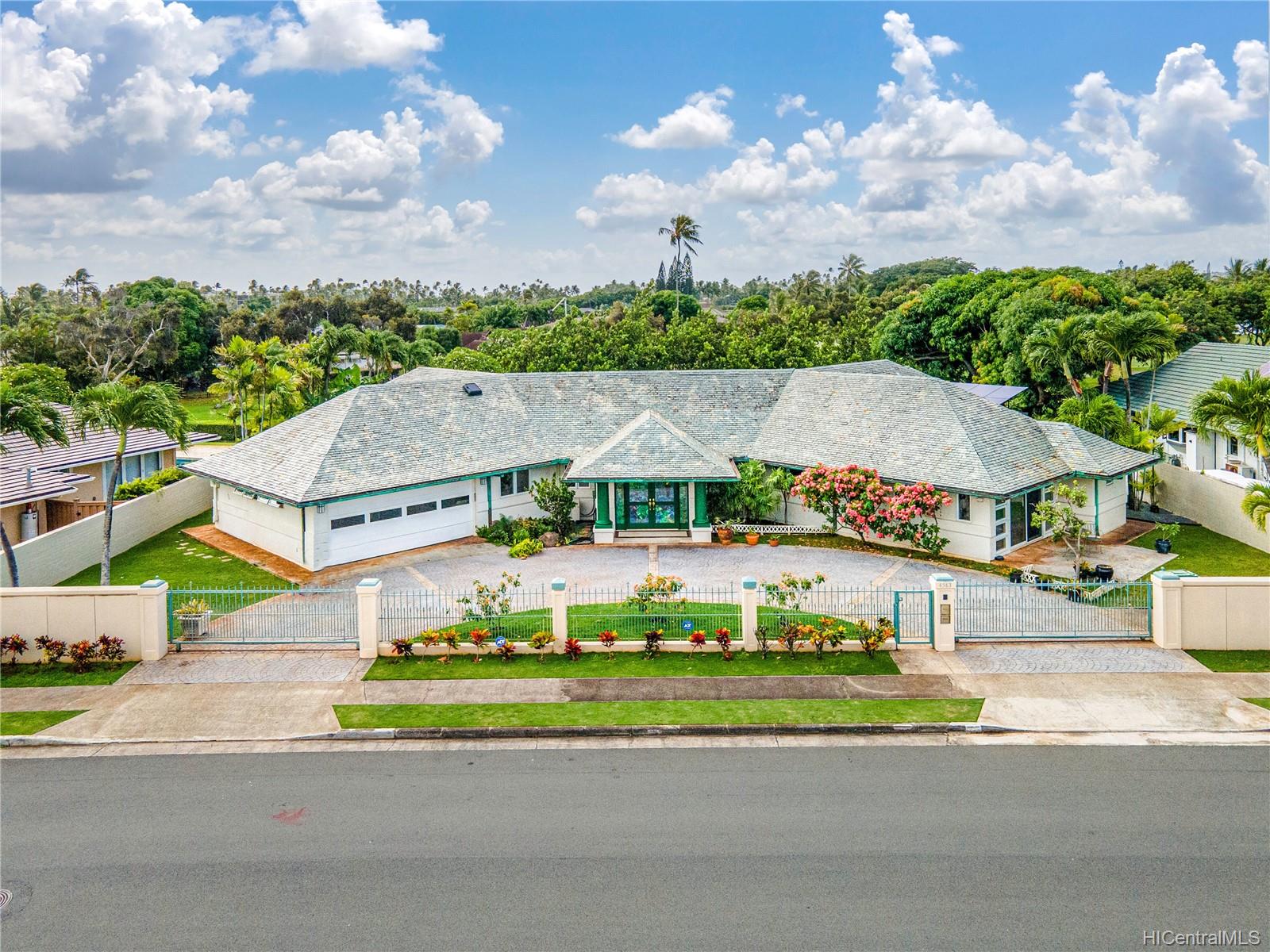 4583 Waikui Street Honolulu, HI 96821