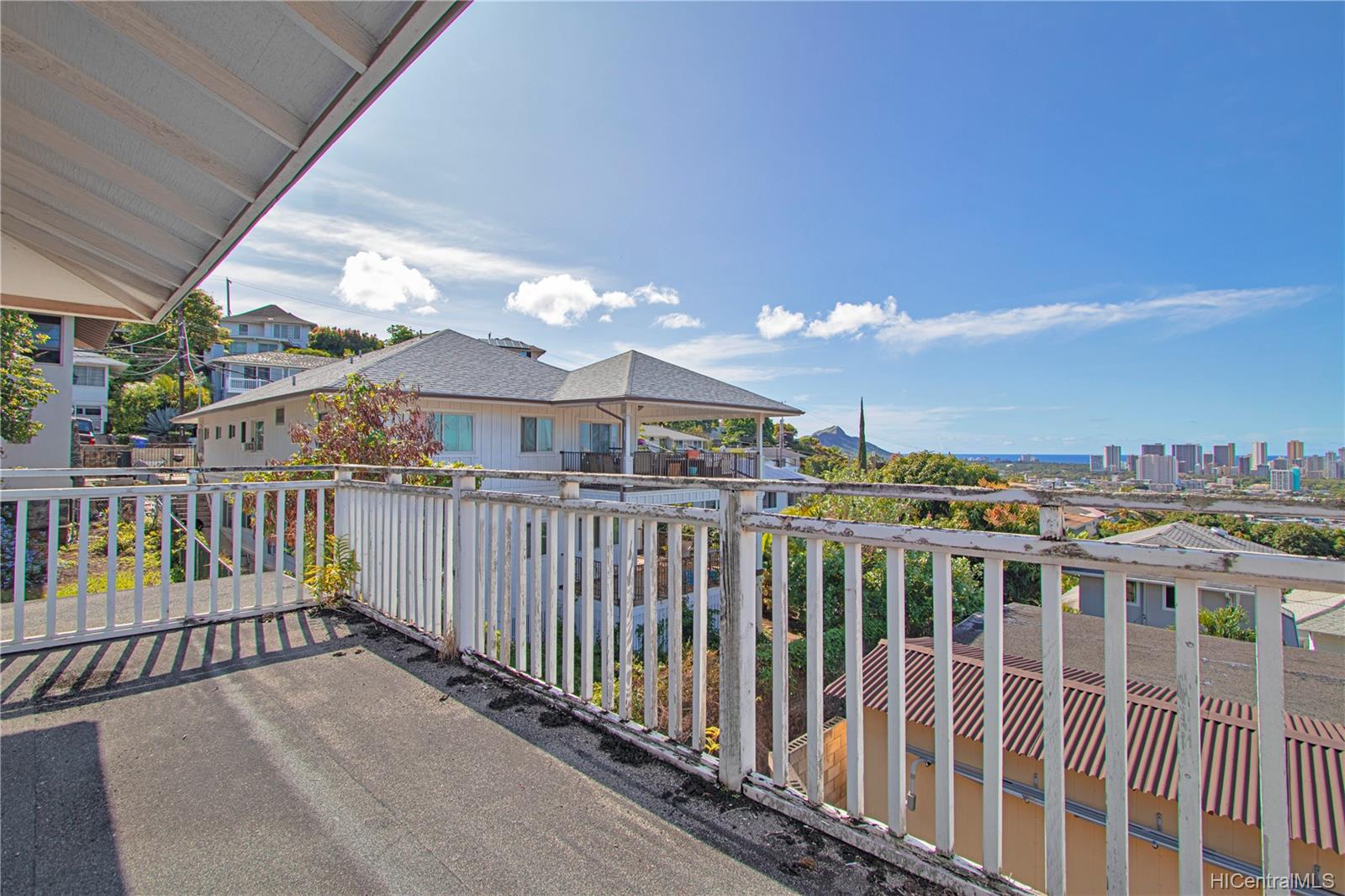 1467 Frank Street Honolulu, HI 96816