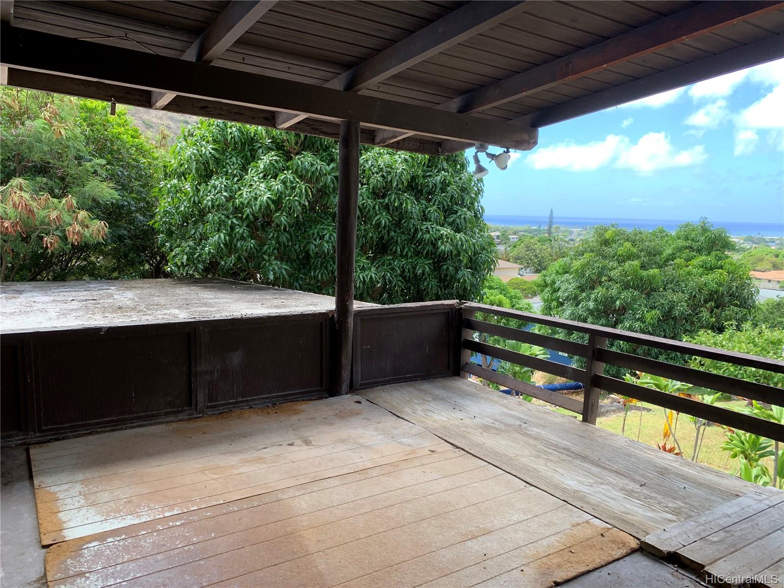 815 Ahuwale Street Honolulu, HI 96821