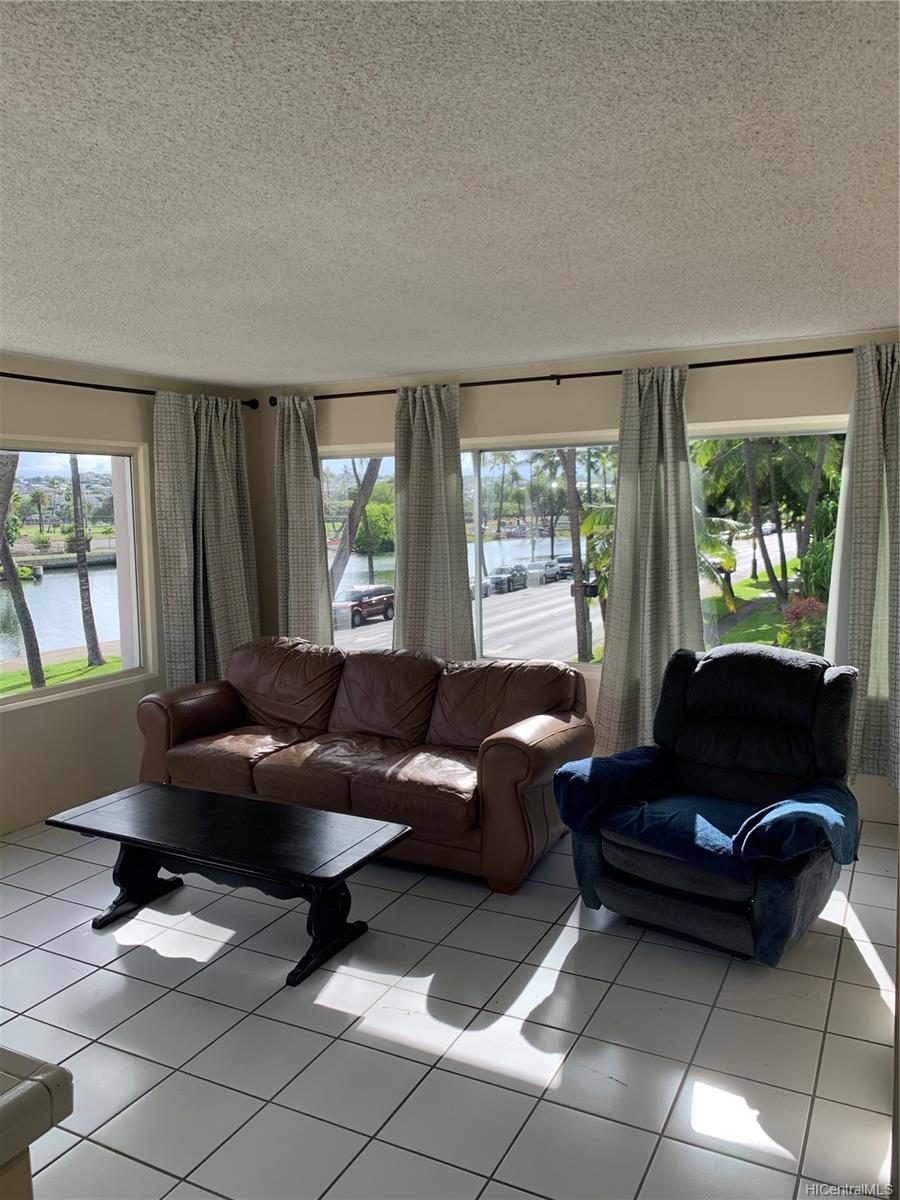 2547 Ala Wai Boulevard #202, Honolulu, HI 96815