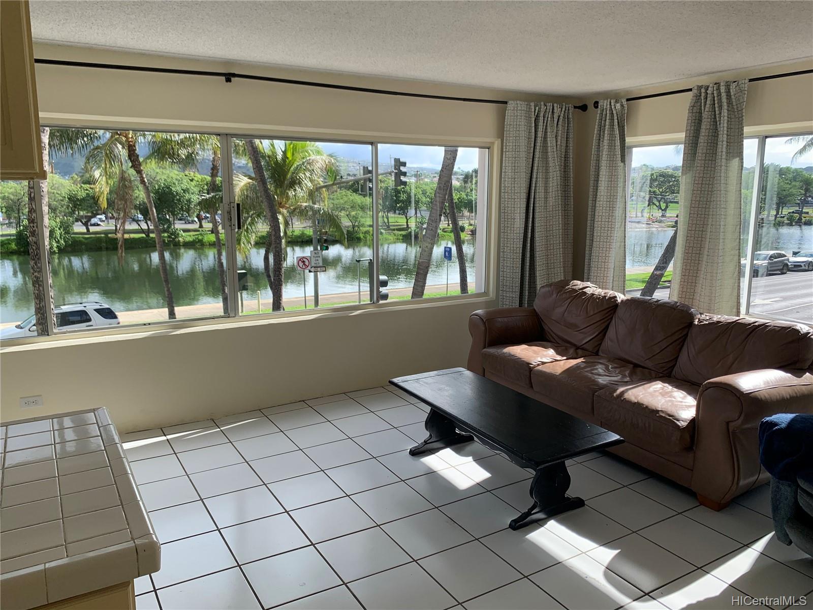 2547 Ala Wai Boulevard #202, Honolulu, HI 96815