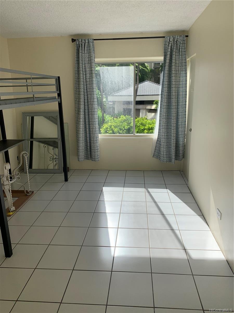 2547 Ala Wai Boulevard #202, Honolulu, HI 96815