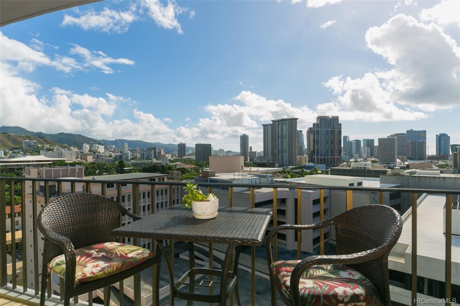 700 Richards Street #1507, Honolulu, HI 96813