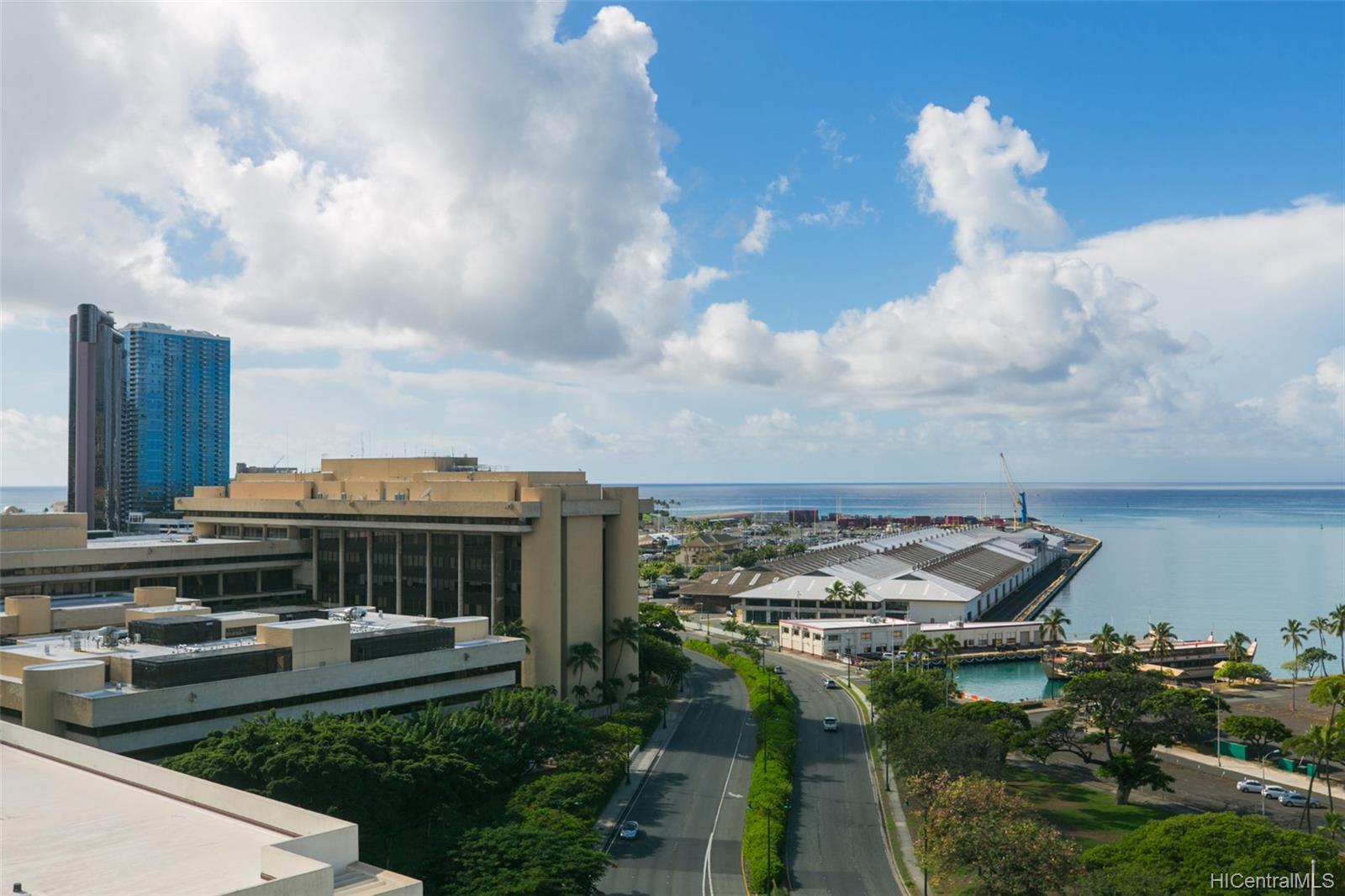 700 Richards Street #1507, Honolulu, HI 96813