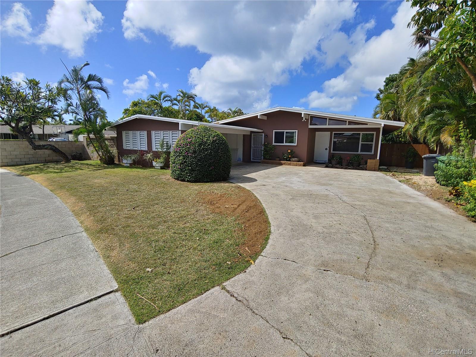 592 Poipu Drive Honolulu, HI 96825