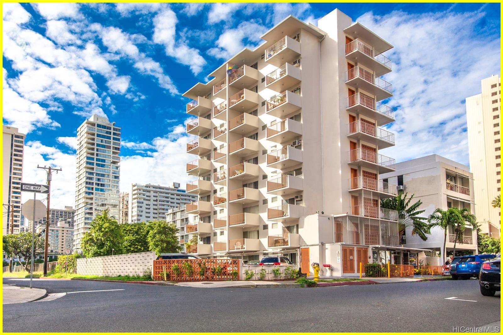 236 Liliuokalani Avenue #601, Honolulu, HI 96815