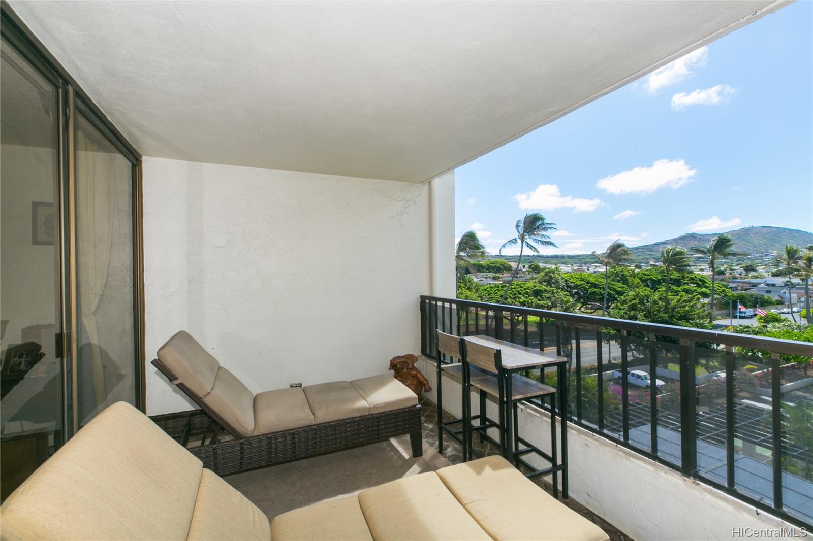 500 Lunalilo Home Road #46F, Honolulu, HI 96825