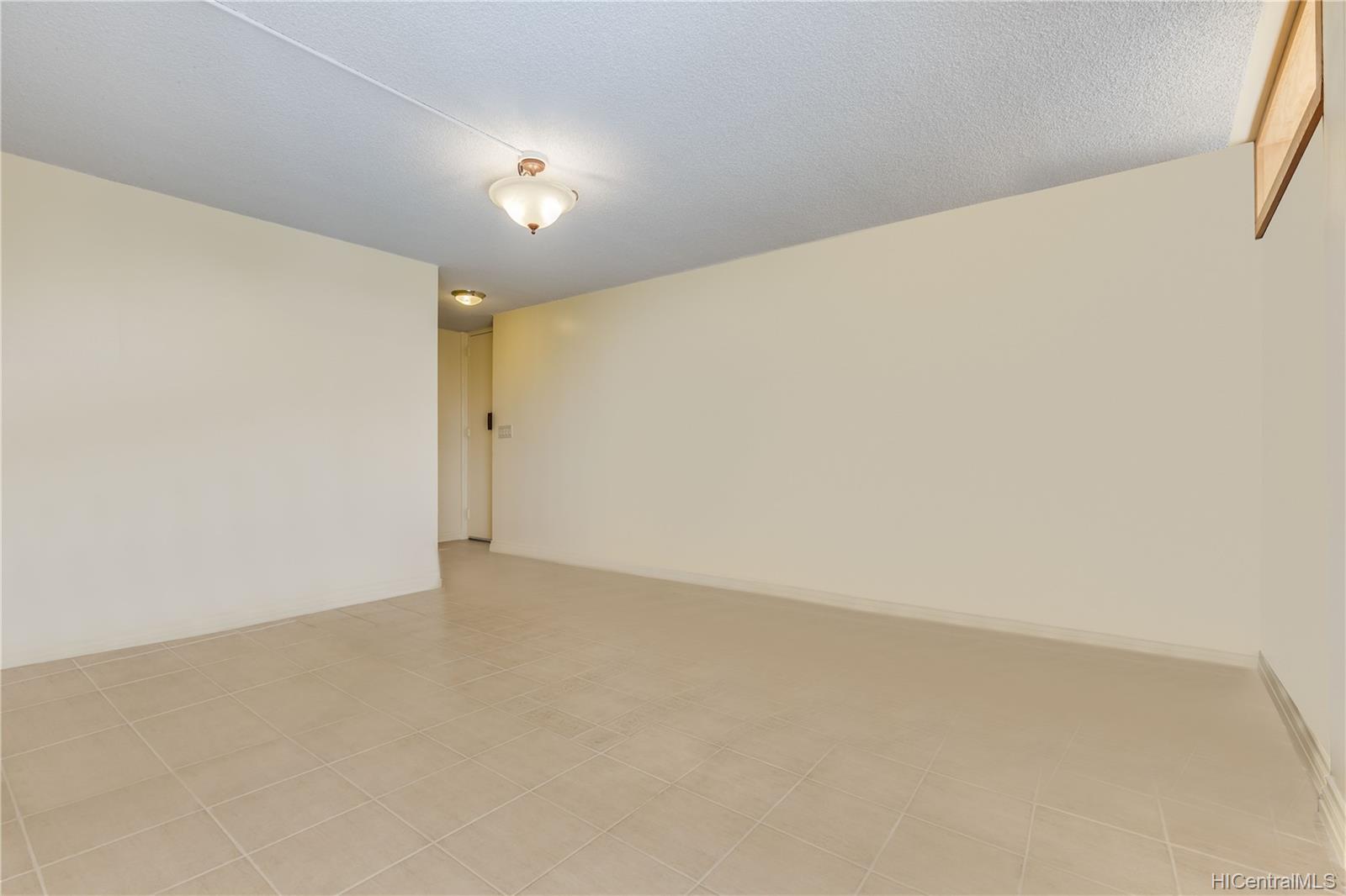 1400 Pensacola Street #1204, Honolulu, HI 96822